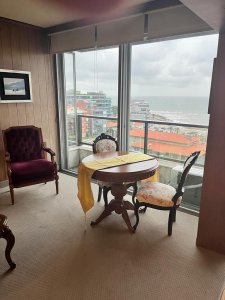 VENTA APARTAMENTO POCITOS, Rambla  220 m2,3dorm, 4 baños y gge