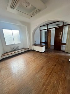 Venta Apartamento Centro de estilo. Tres dormitorios.