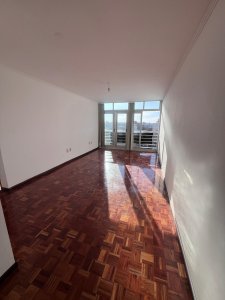 Venta apartamento Pocitos 2 dormitorios, escritorio 2 baños, garage
