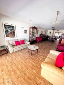 venta apartamento 3 dormitorios 3 baños servicio completo garage pocitos 186m2 totales