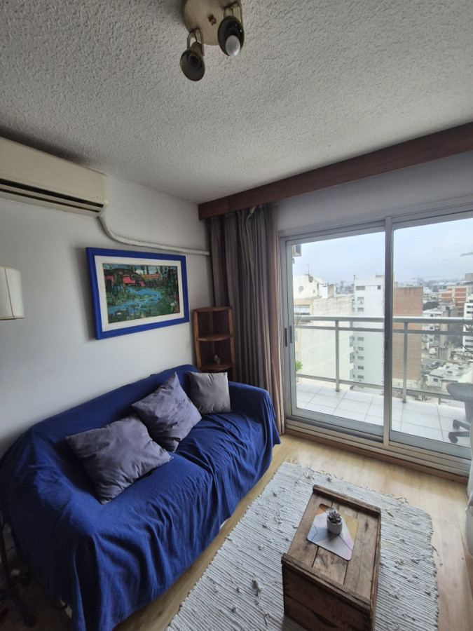 Venta apartamento 1 dorm Cordon sobre 18 a mts del Obelisco