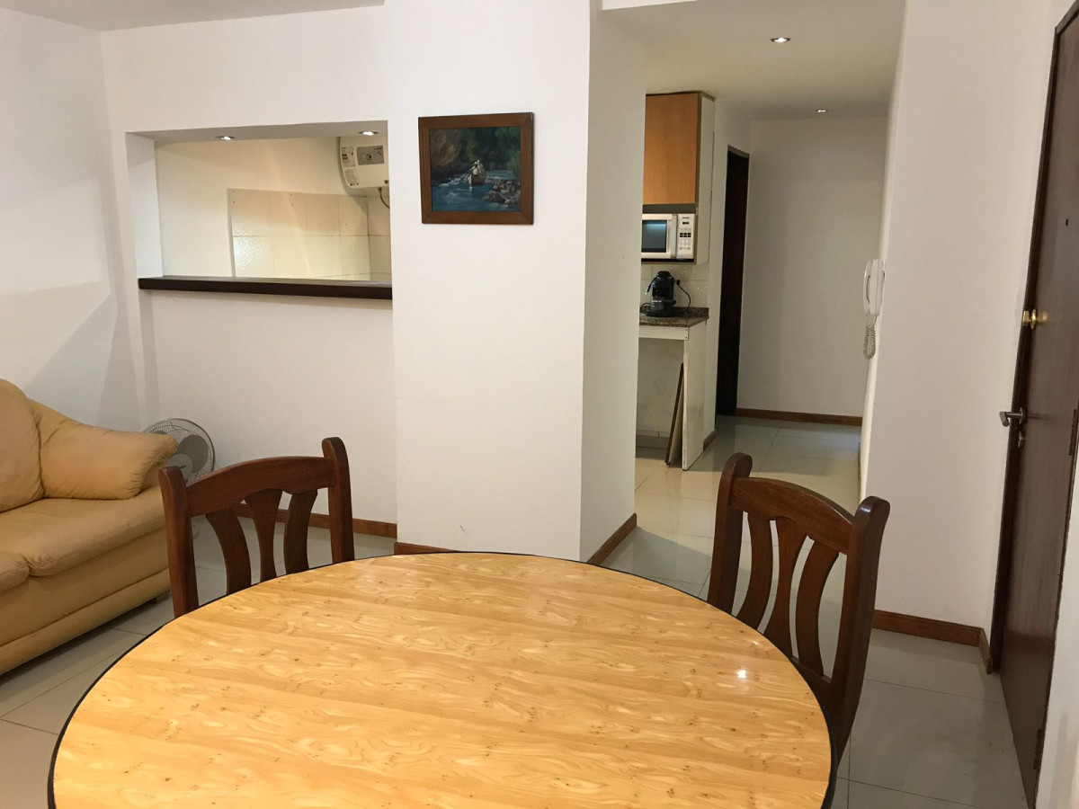 Venta apartamento Palermo 2 dormitorios 2 baños planta baja