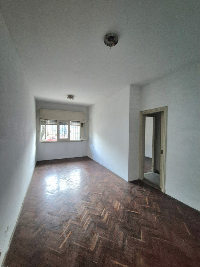 Venta apartamento planta baja con patio, 2 dormitorios Cordon