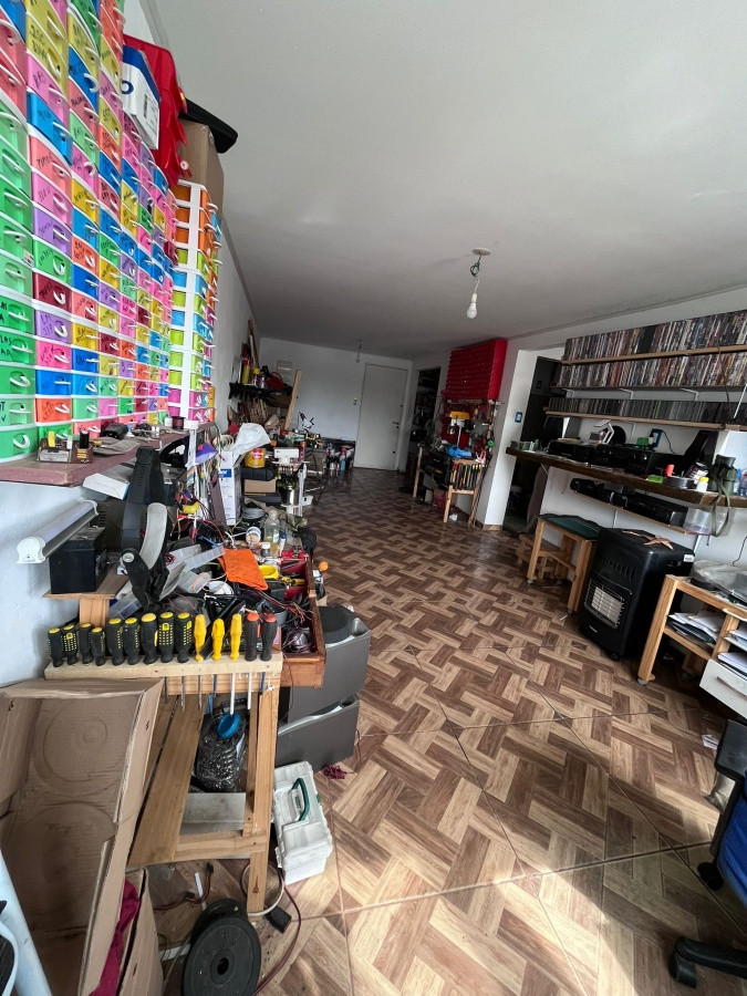 Venta apartamento 1 dormitorio sobre 18 de Julio vista despejada ideal renta