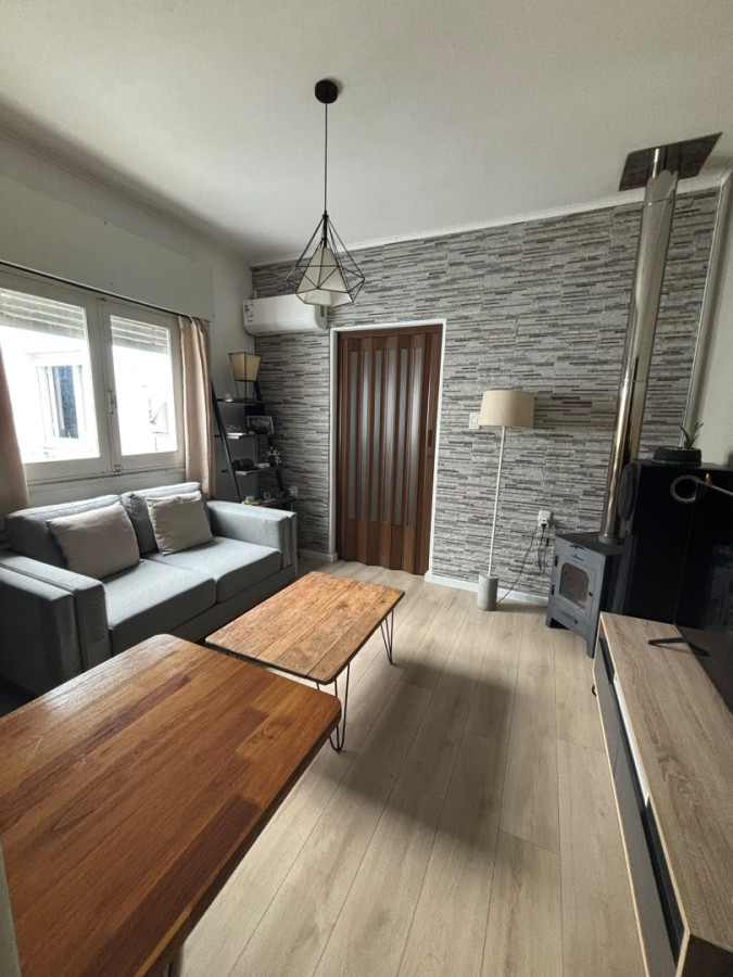 Venta de apartamento de dos dormitorios sobre Miguelete
