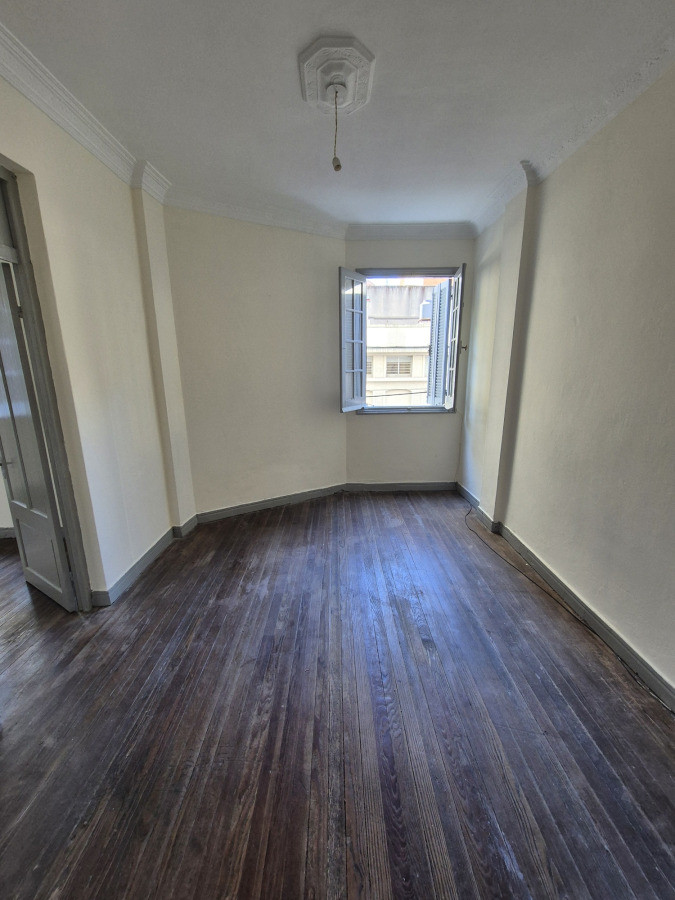 Venta apartamento 2 dormitorios Yaro esq Constituyente