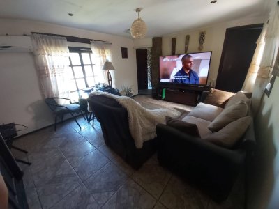 Casa en venta 3 dormitorios 3 baños,  Médanos al Sur!!
