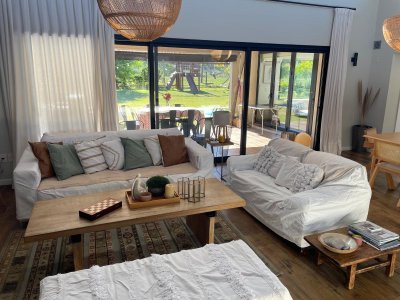 Venta casa en Mirador de la Tahona, 3 y servicio, 240 m2 en 1000 m2 de terreno