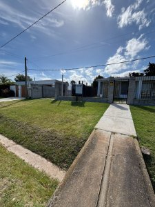 Casa en Alquiler Solymar 2 dormitorios