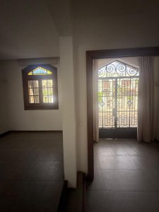 Casa en alquiler en Punta Carretas 3 dormitorios, 2 baños, garage