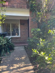 Casa a una cuadra de Giannattasio con todos los servicios cerca