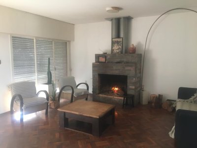 Venta, casa Punta Gorda, 4 dorm,3 baños,garaje, parrillero