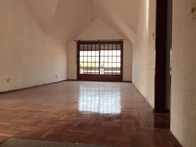 Venta, Casa, Punta Gorda, en excelente estado, ideal residencia
