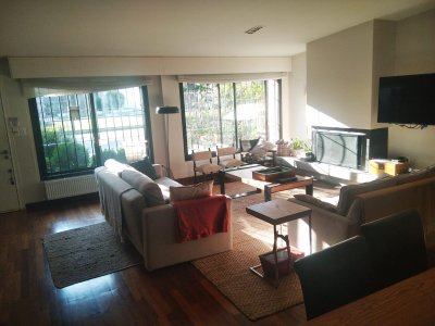 Venta casa Punta Gorda, 3 dormitorios, estar, jardín, fondo, barbacoa