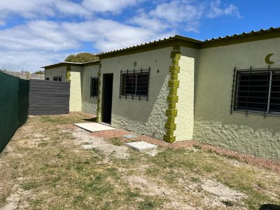 Casa en alquiler en Paso Carrasco