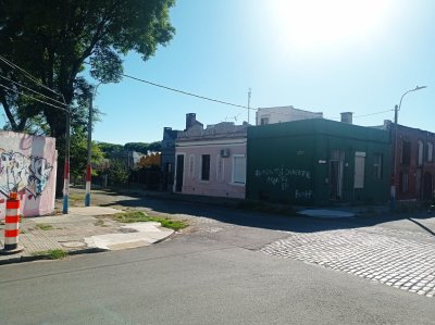 Venta casa La Blanqueada, 1 dorm y demás, posible local comercial