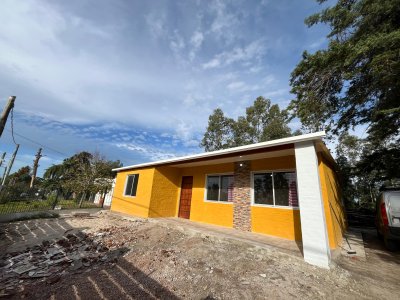 Casa de 2 dormitorios a estrenar en Parque del Plata Sur