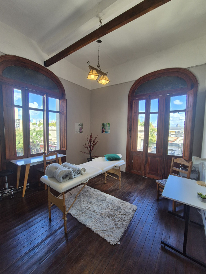 Venta casa 6 dormitorios Cordon Fernandez Crespo esq La Paz