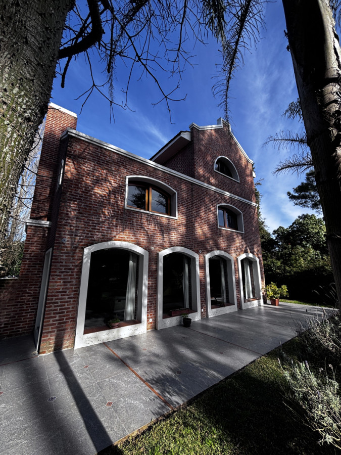 Casa en venta en El Pinar sur 3 dormitorios 3 baños