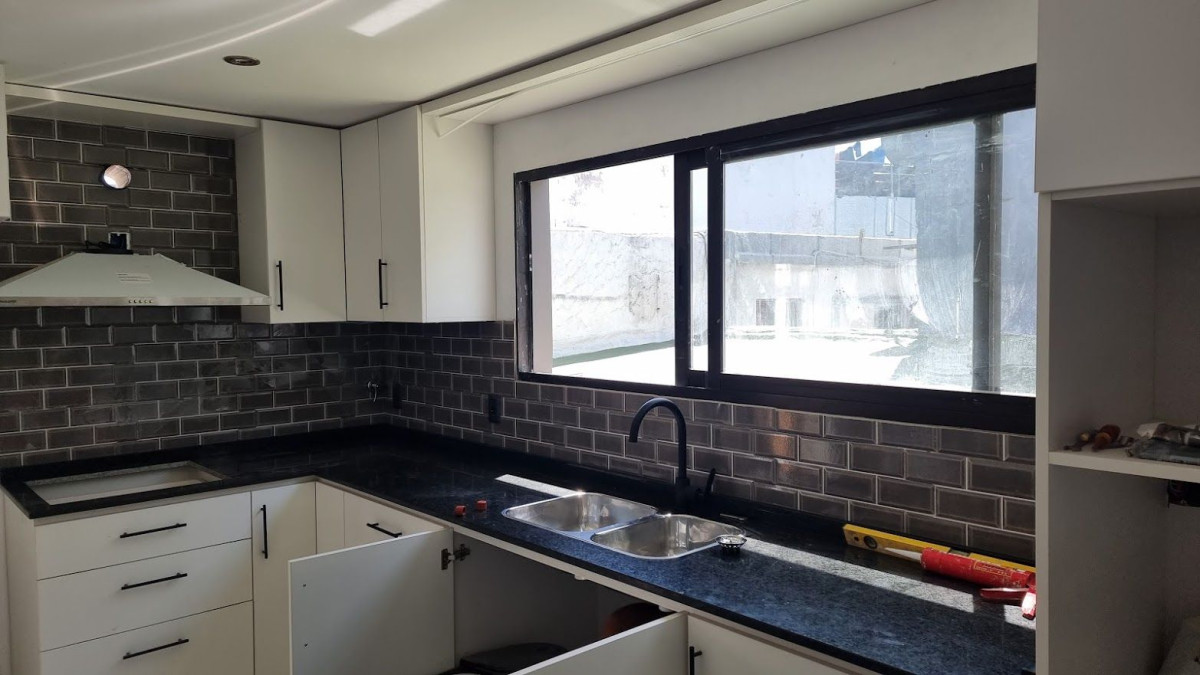 Venta de casa 3 dorm mas apto de 3 dorm, barrio Palermo, ideal renta, con gge x 2