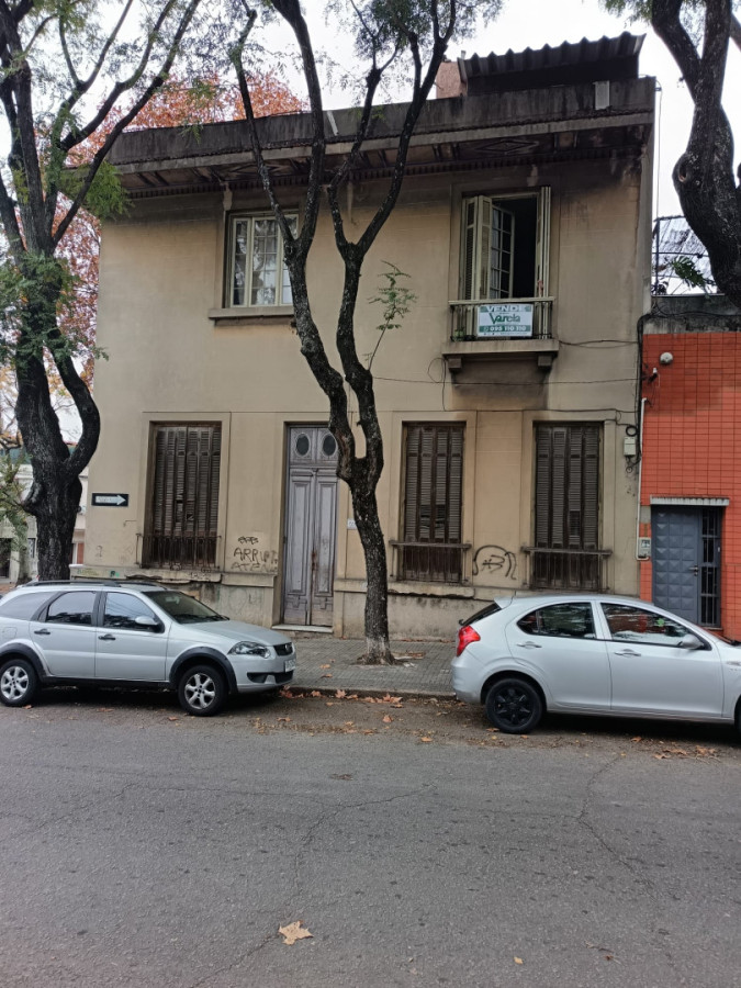 Casa en venta, Cordon sur, padron unico, a reciclar con 5 dorm