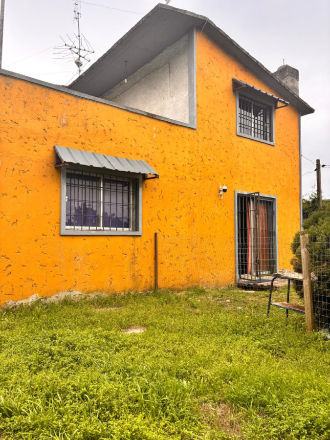 Casa en venta en El Pinar Norte de 2 dorm más apartamento