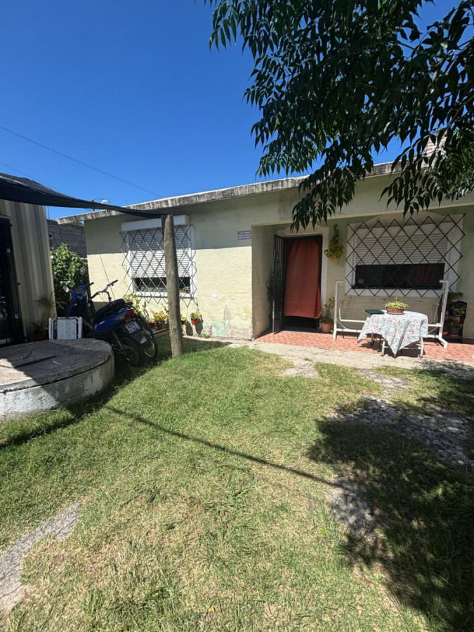 Casa de planchada má aptos próx a Costa Urbana