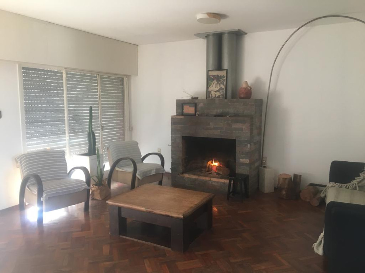 Venta, casa Punta Gorda, 4 dorm,3 baños,garaje, parrillero