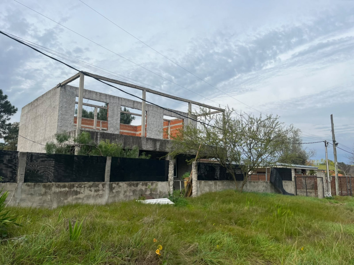 Casa de 3 dormitorios en Cuchilla Alta
