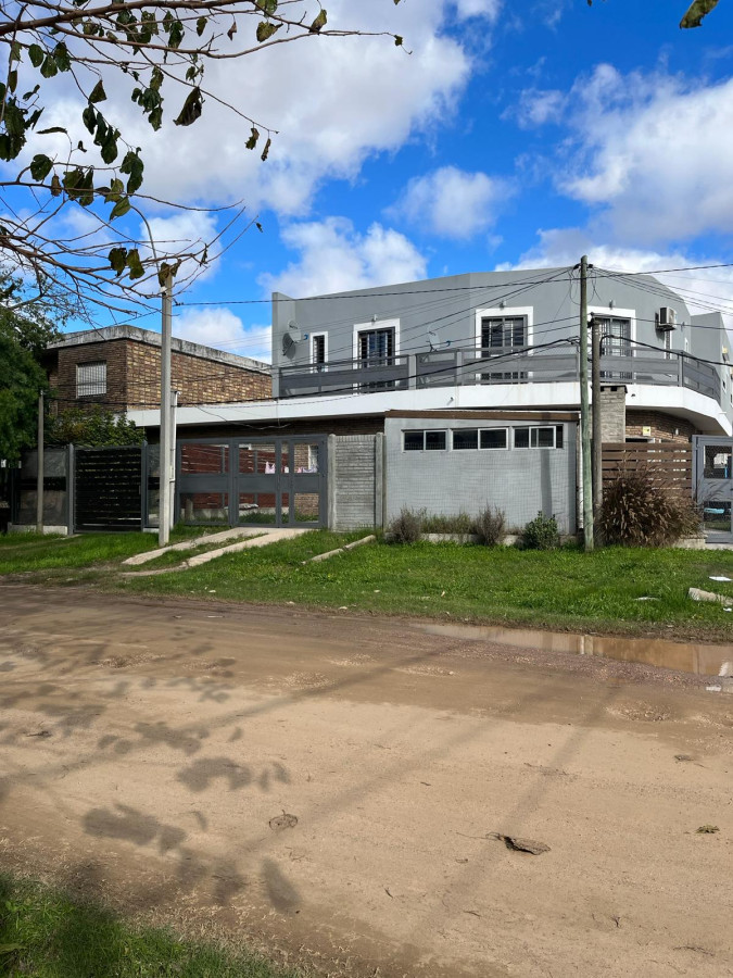 Venta de 2 casas Shangrilá sur en un padrón.  ideal inversor