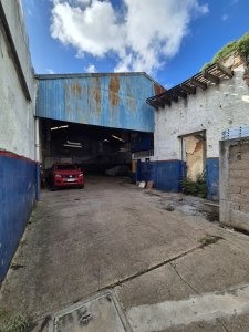 Venta de galpon ideal deposito La Comercial