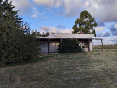 venta chacra 3,5 htas casa 3 dormitorios 1 baño cocina impecable