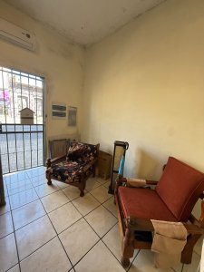 Venta local comercial apto vivienda en Aguada sobre Agraciada ideal renta