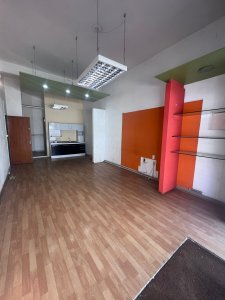 Venta Local Comercial Con Baño Ideal Renta o Negocio Ciudad Vieja