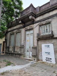 Venta casa padron unico, ideal deposito, galpon, proyecto, a mts. Arenal Grande
