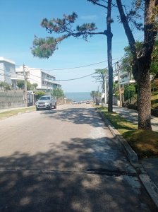 Venta terreno Punta Gorda, a metros de la Rambla, 1005 m2, con salida a 2 calles