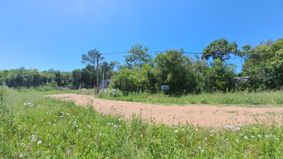 Terreno en Balneario San Luis a 7 cuadras de playa, muy cerca del bus