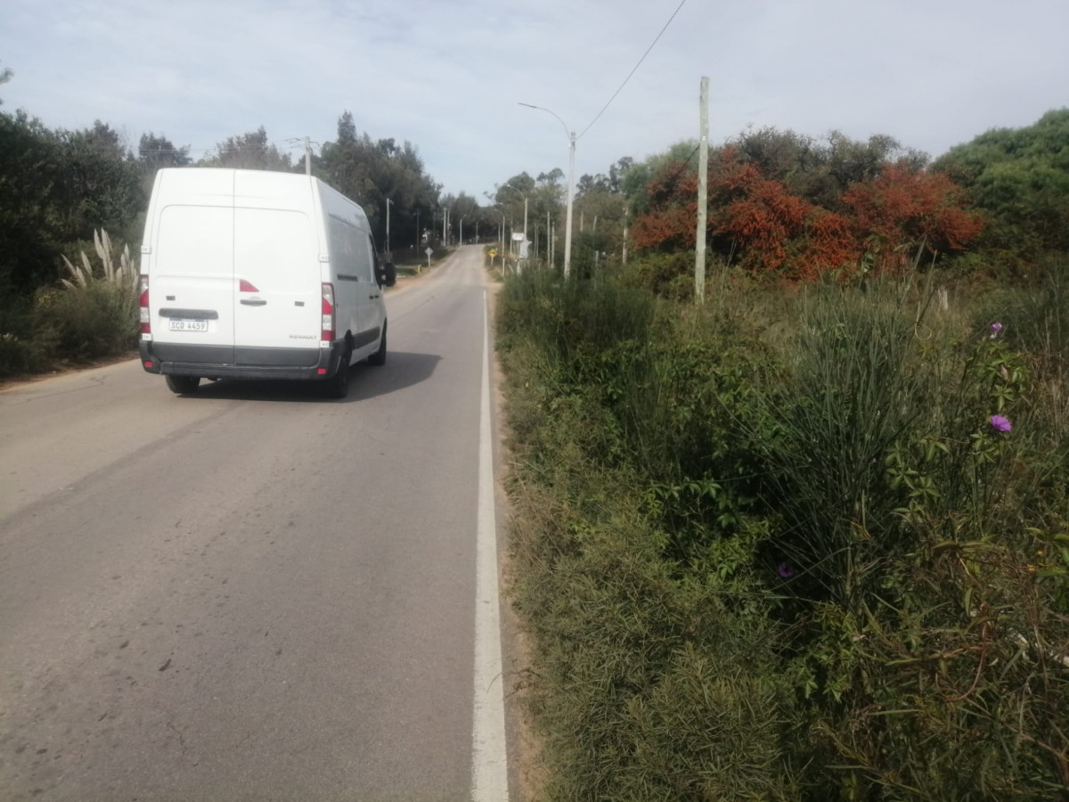 Terreno sobre Cno. Los Horneros. Frente a LaTahona
