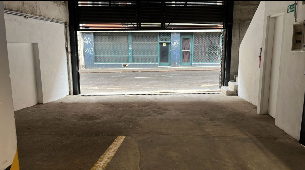 Venta Parking 900 metros Funcionando Posibilidad Vivienda Ciudad Vieja