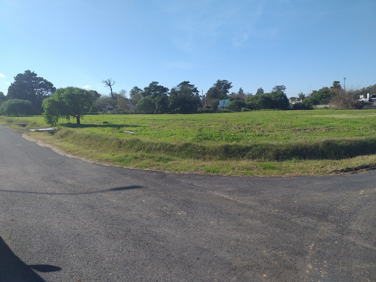 Venta de terrenos en Lagomar Nuevo Barrio proximo Shopping