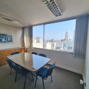 Venta oficina en Ciudad Vieja