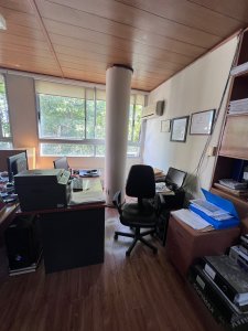 Venta oficina centro 2 padrones amplia reciclada