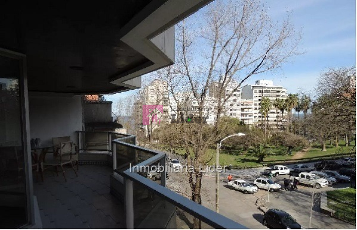 Villa Biarritz - GoPunta - Portal Inmobiliario de Punta del Este - Maldonado