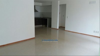 Apartamento 2 Dormitorios En Tres Cruces