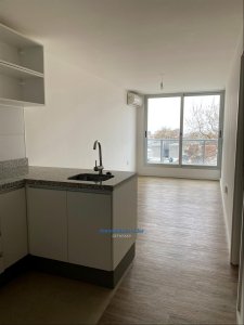 Apartamento De Un Dormitorio Con Renta En Cordón