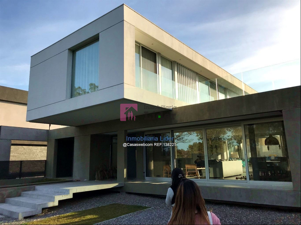 Castro - GoPunta - Portal Inmobiliario de Punta del Este - Maldonado