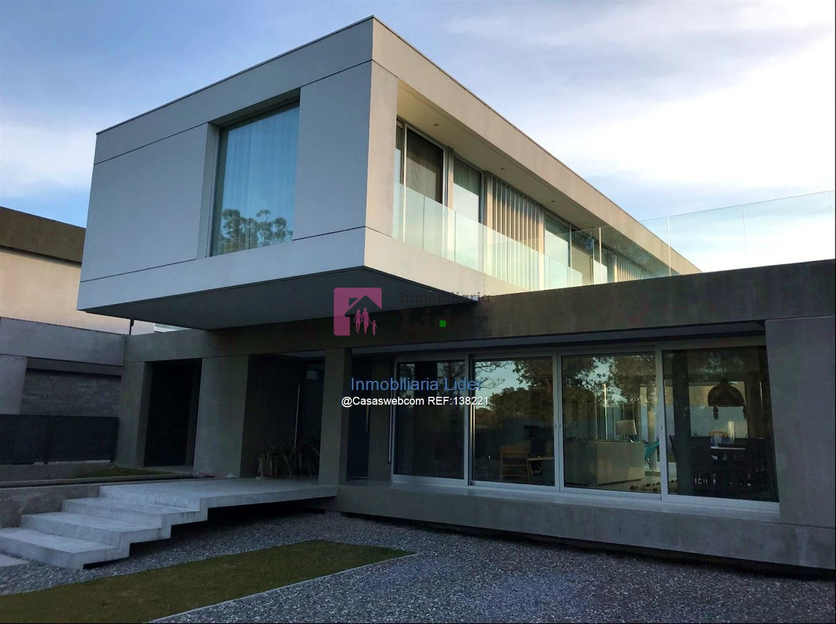 Castro - GoPunta - Portal Inmobiliario de Punta del Este - Maldonado