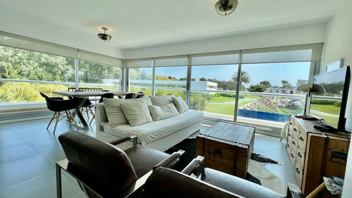 DEPARTAMENTO COMPLEJO SILENTE DOS DORMITORIOS DOS BAÑOS TOILETTE PLAYA BRAVA PUNTA DEL ESTE