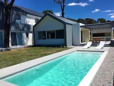 Casa cinco dormitorios piscina parrillero Pinar del Faro Jose Ignacio Punta del Este