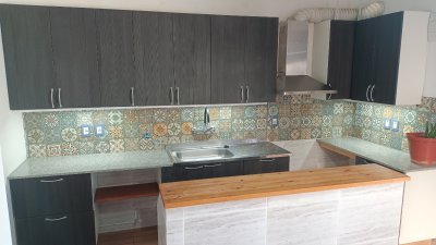VENTA CONFORTABLE APARTAMENTO DE TRES DORMITORIOS EN REDUCTO